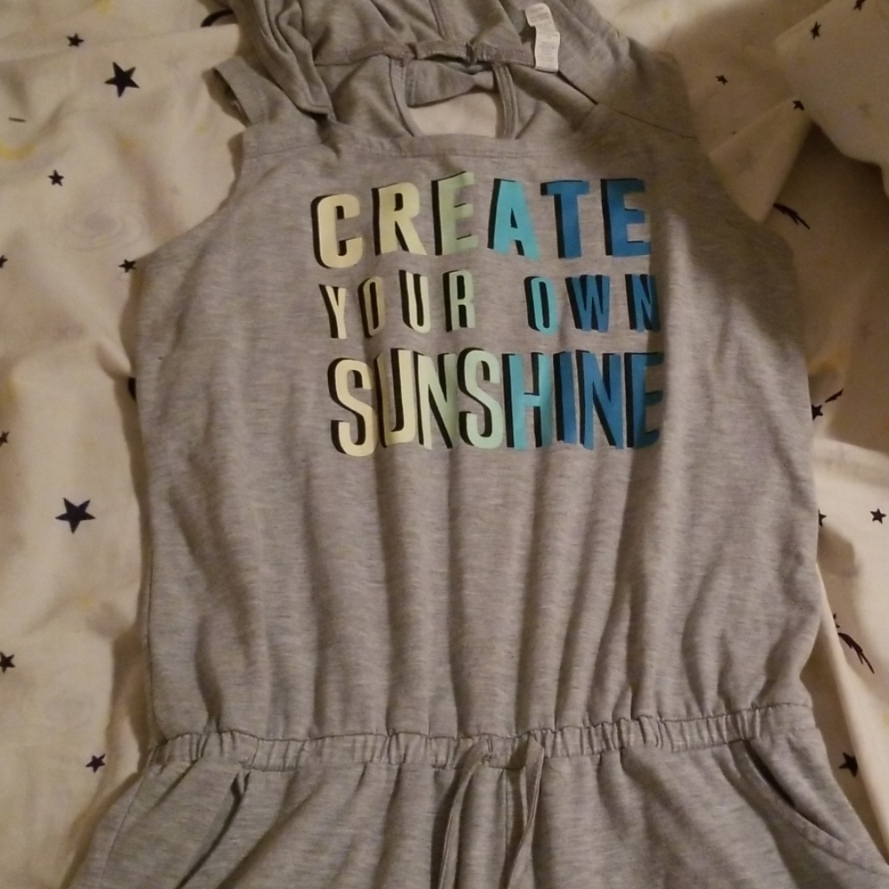 Romper, short sleeve with hood